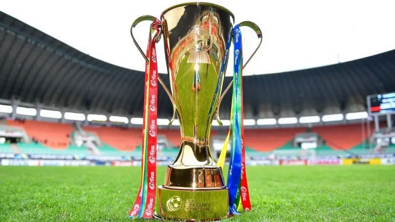 AFF Cup là giải vô địch bóng đá Đông Nam Á dành cho các đội tuyển quốc gia nam, được tổ chức theo chu kỳ 2 năm một lần. AFF Cup là giải vô địch bóng đá Đông Nam Á dành cho các đội tuyển quốc gia nam, được tổ chức theo chu kỳ 2 năm một lần.