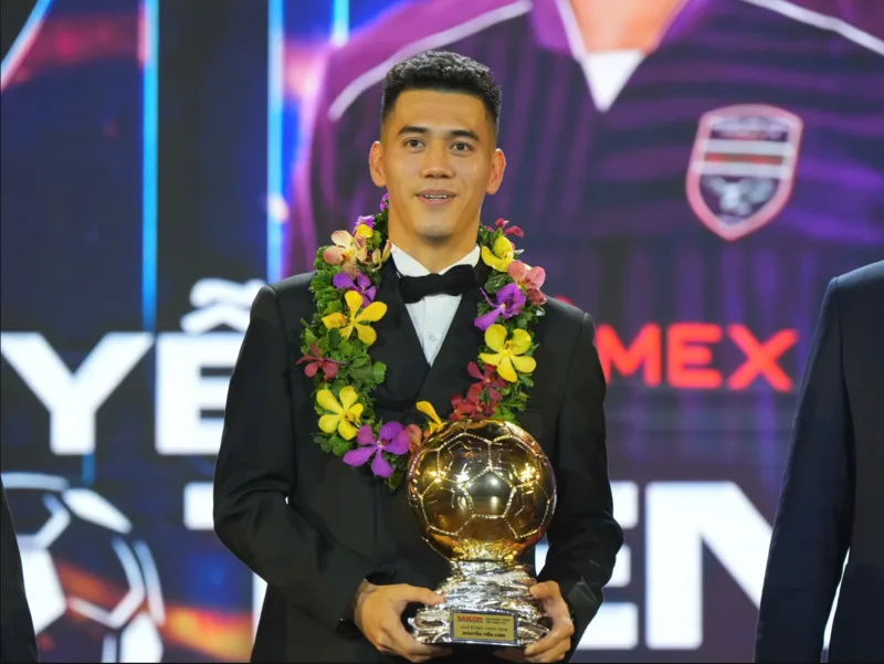 Danh hiệu Quả bóng vàng trở thành một trong những dấu mốc đáng nhớ nhất của tiền đạo sinh năm 1997