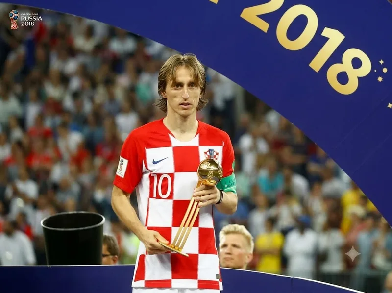 Luka Modrić giành Quả bóng vàng World Cup sau hành trình ấn tượng năm 2018